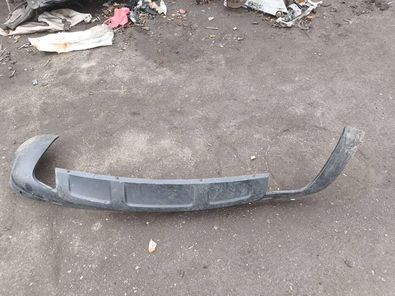 Накладка (юбка) заднего бампера Volkswagen Touareg 1 поколение 7L6807521P