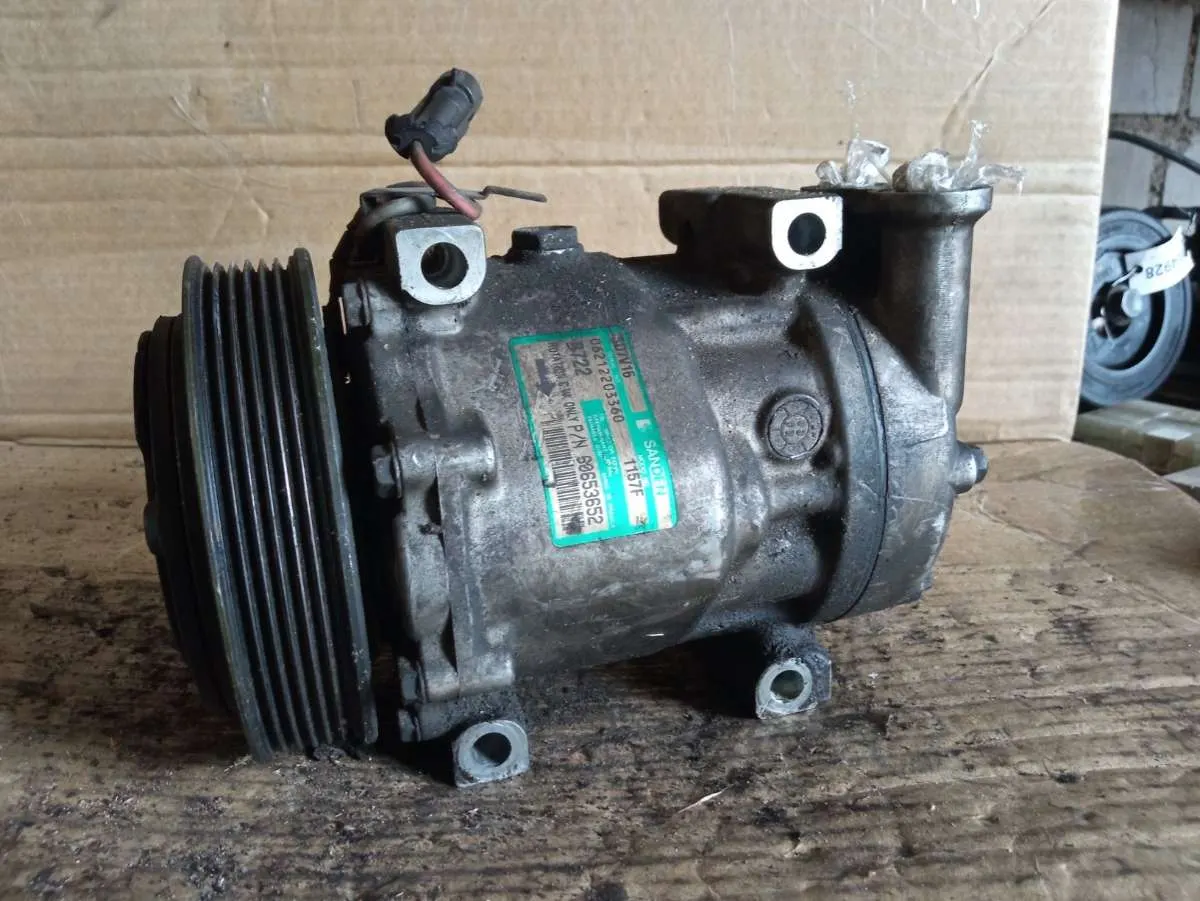 компрессор кондиционера Alfa Romeo 146 930 SD7V16