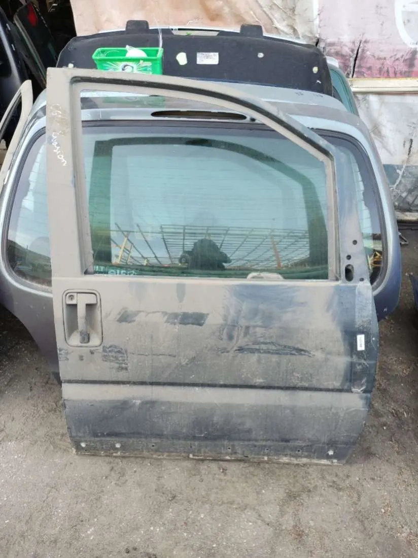 Дверь передняя правая Citroen Evasion 1 поколение