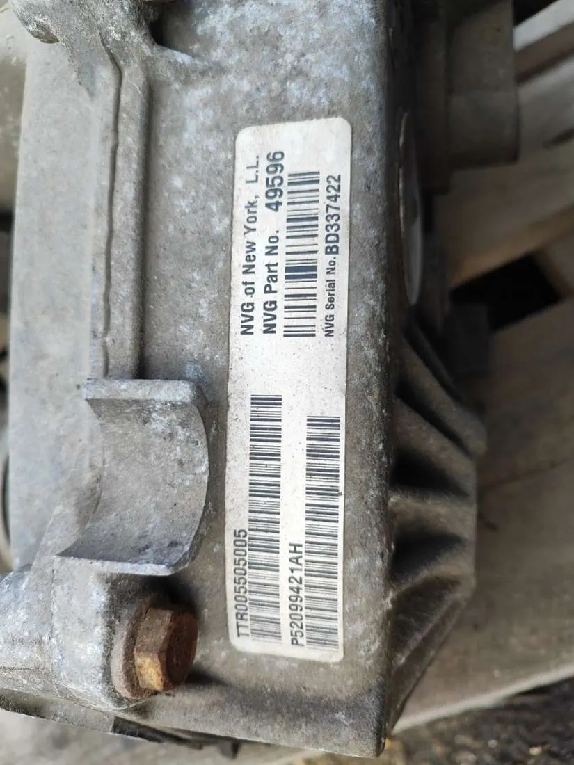 раздаточная коробка Jeep Liberty 1 поколение P52099421AH — фото 3