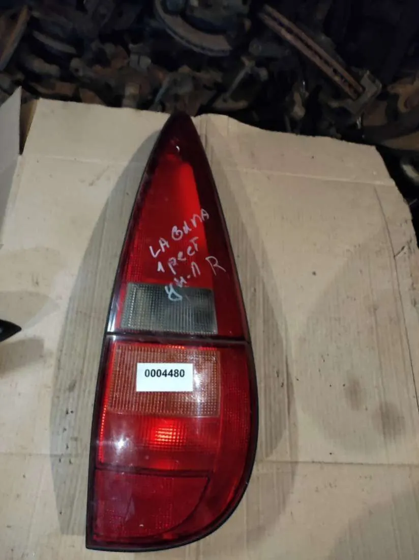 Фонарь задний правый Renault Laguna 1 поколение