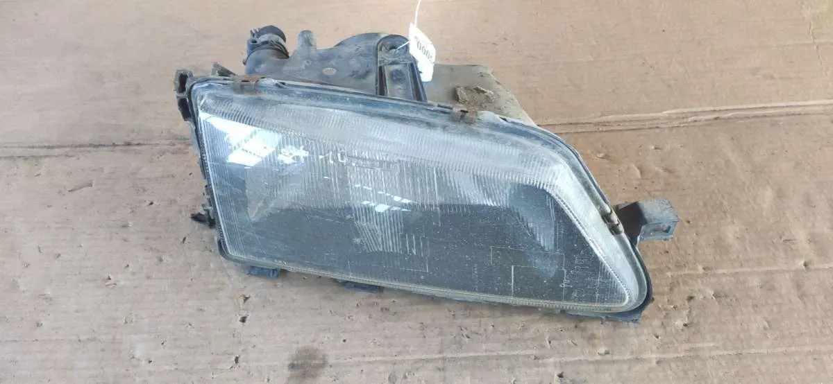 Фара передняя правая Peugeot 306 1 поколение