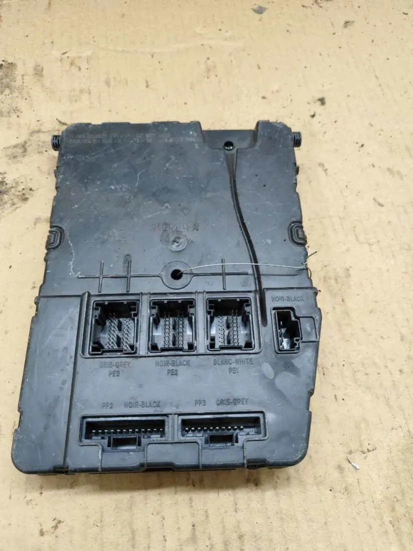 блок комфорта 8200780021 Renault Megane 2 поколение Артикул IMP-260602-11090