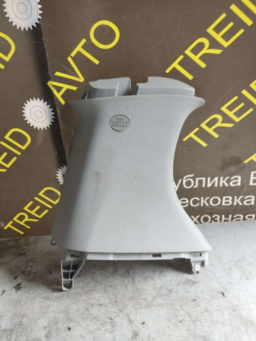 пластик салона Toyota Sienna 3 поколение