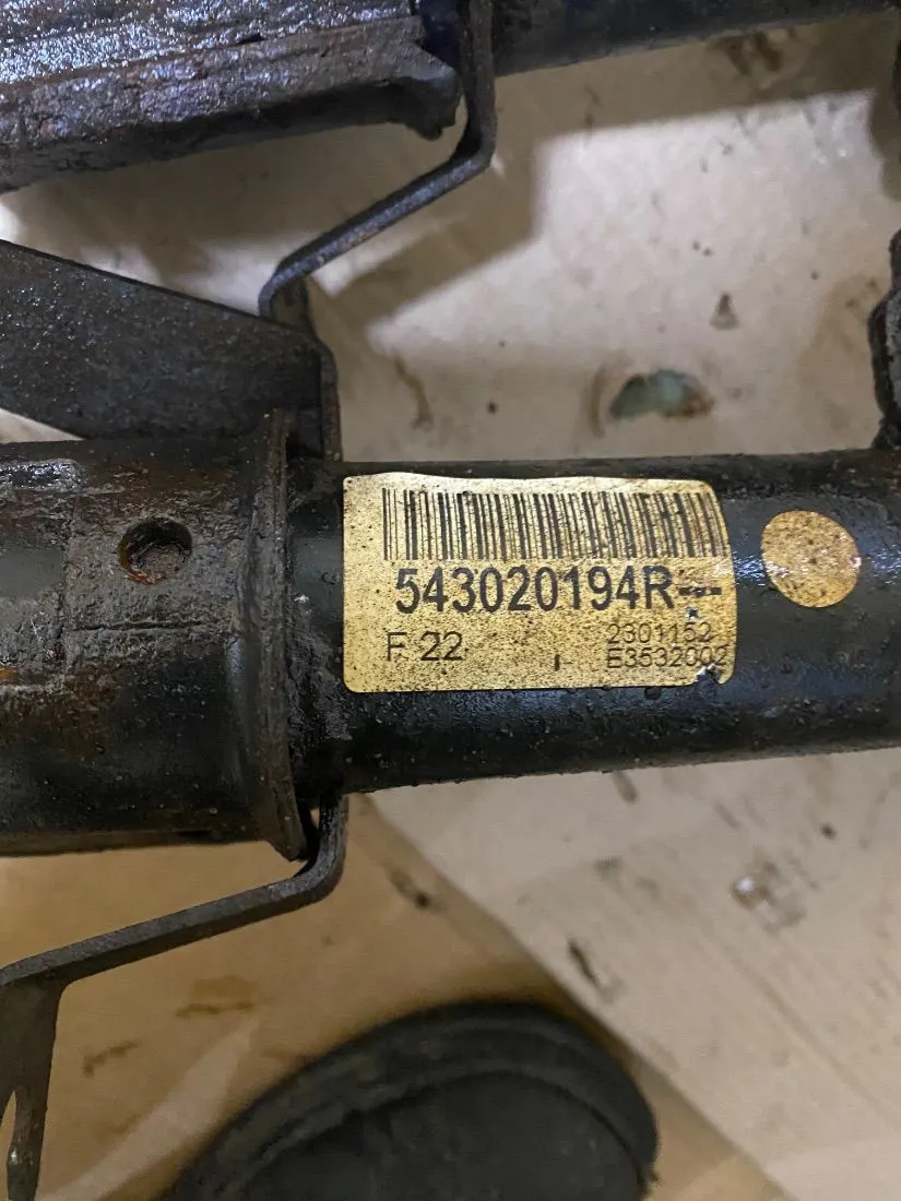 Стойка амортизатора передняя Renault Duster 1 поколение 543020194R — фото 4