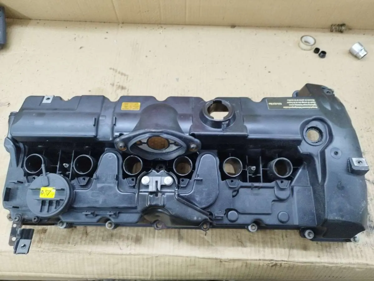 клапанная крышка BMW 5 серия E60/E61 7552281