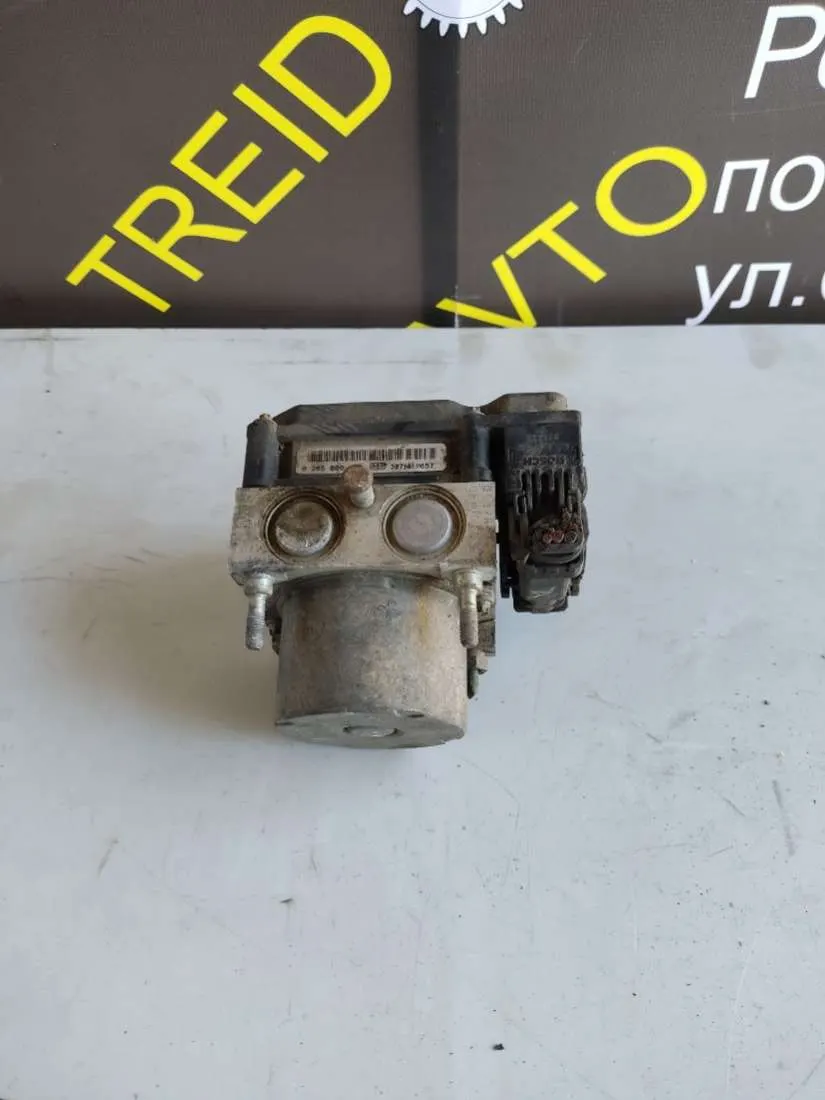 Блок АБС (ABS) Renault Clio 2 поколение 0265800335