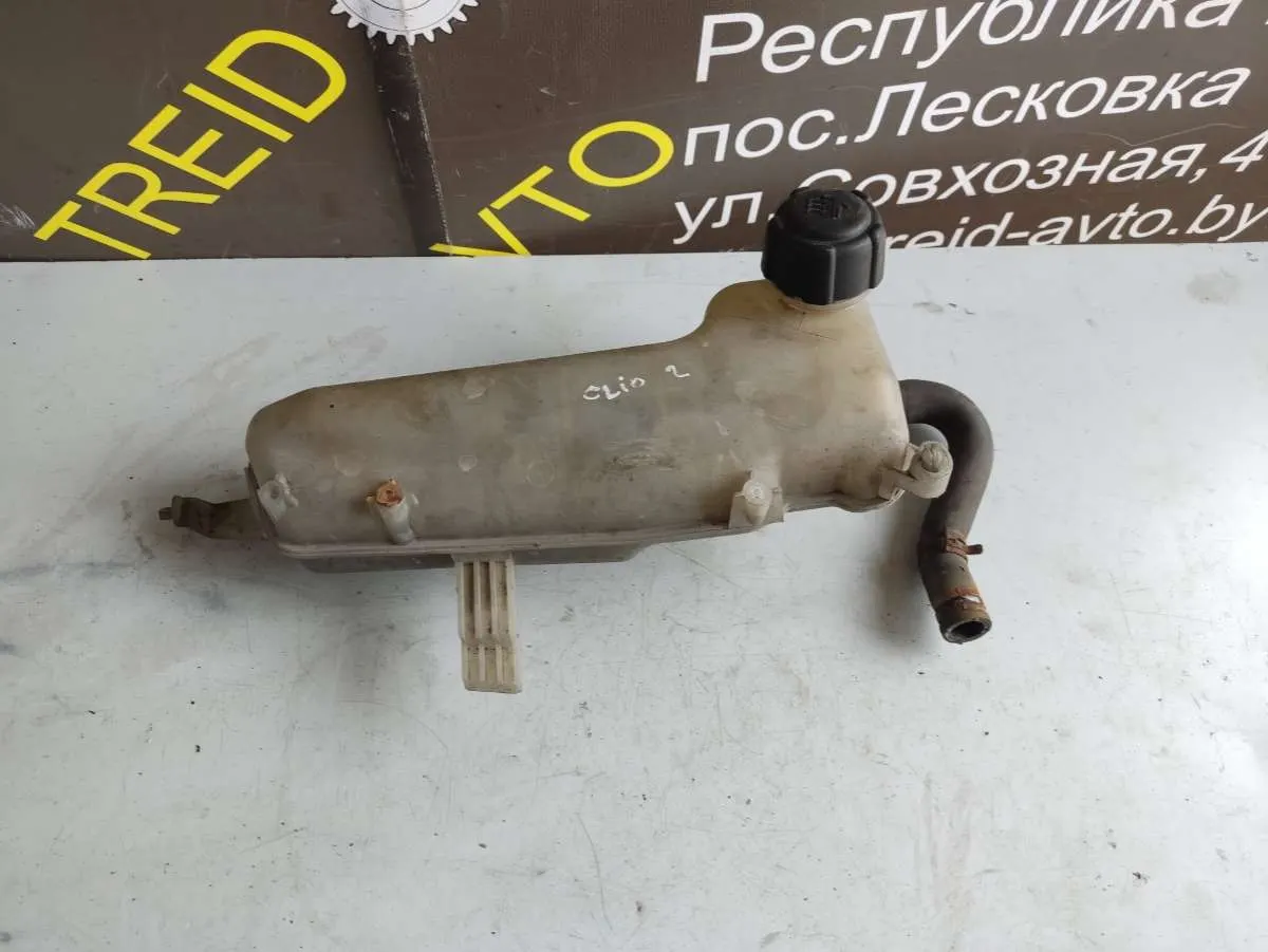 Расширительный бачок Renault Clio 2 поколение 7700427953