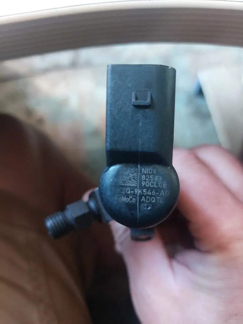 Форсунка бензиновая Ford Transit BK2Q9K546AG