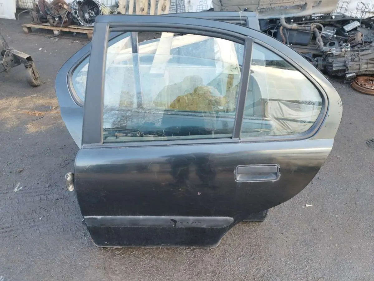 Дверь задняя левая Rover 200 2 поколение (R8)